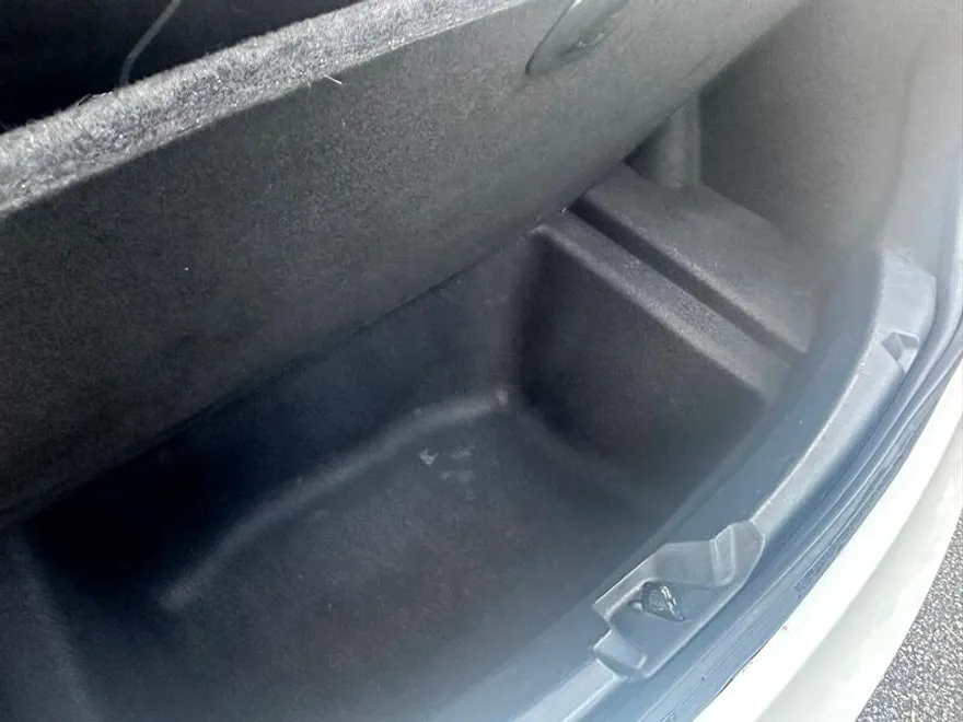 2022 Tesla Model 3 Long Range photo 28