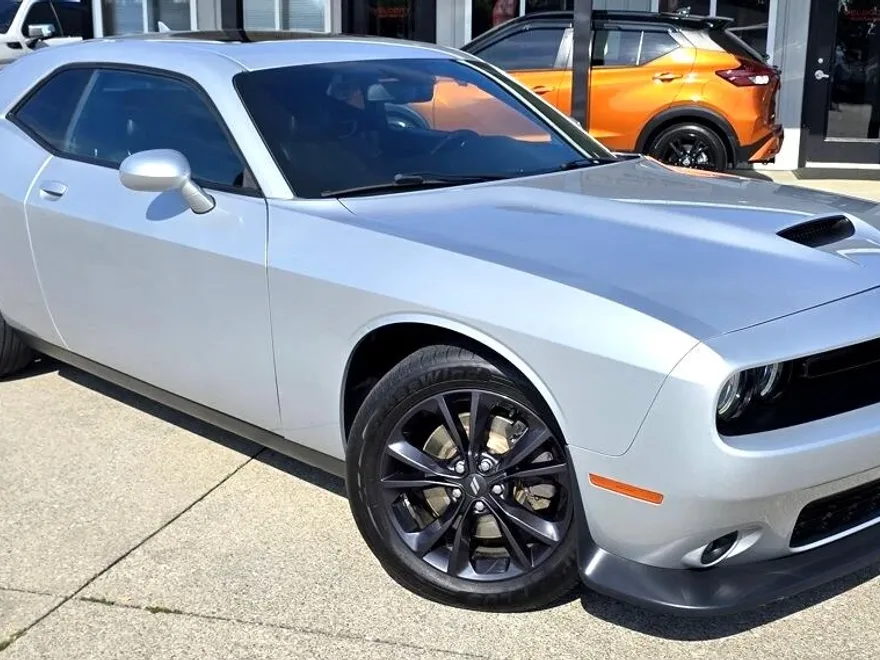 2020 Dodge Challenger GT photo 1