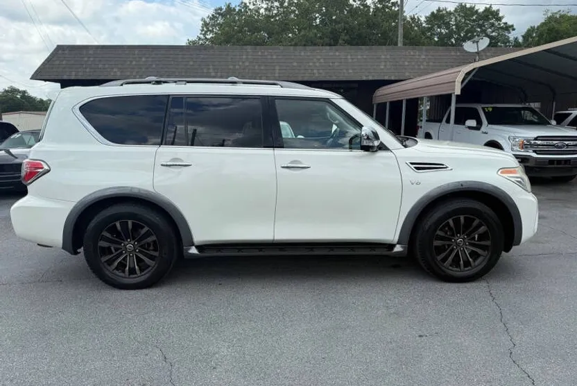 2018 Nissan Armada Platinum photo 1