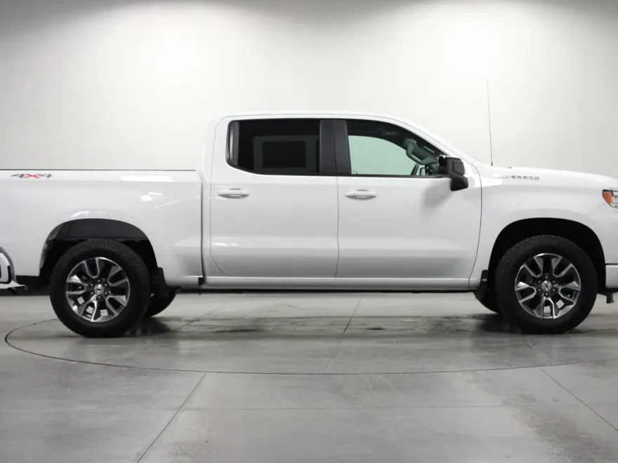 2025 Chevrolet Silverado 1500 RST photo 1