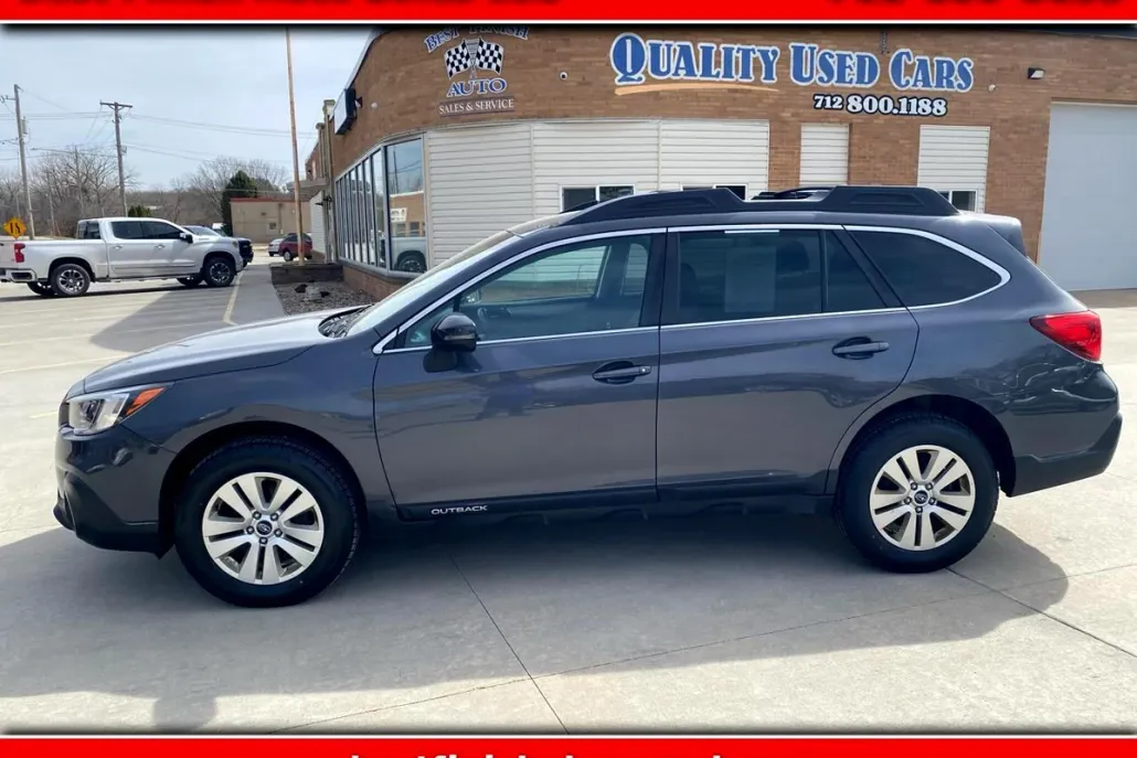 2018 Subaru Outback 2.5i Premium photo 1