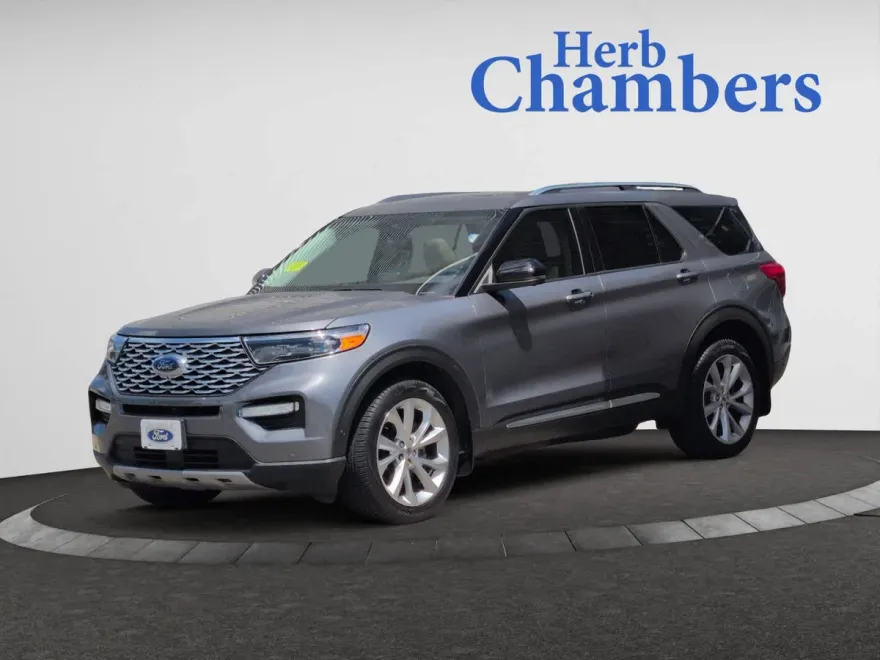2022 Ford Explorer Platinum photo 1