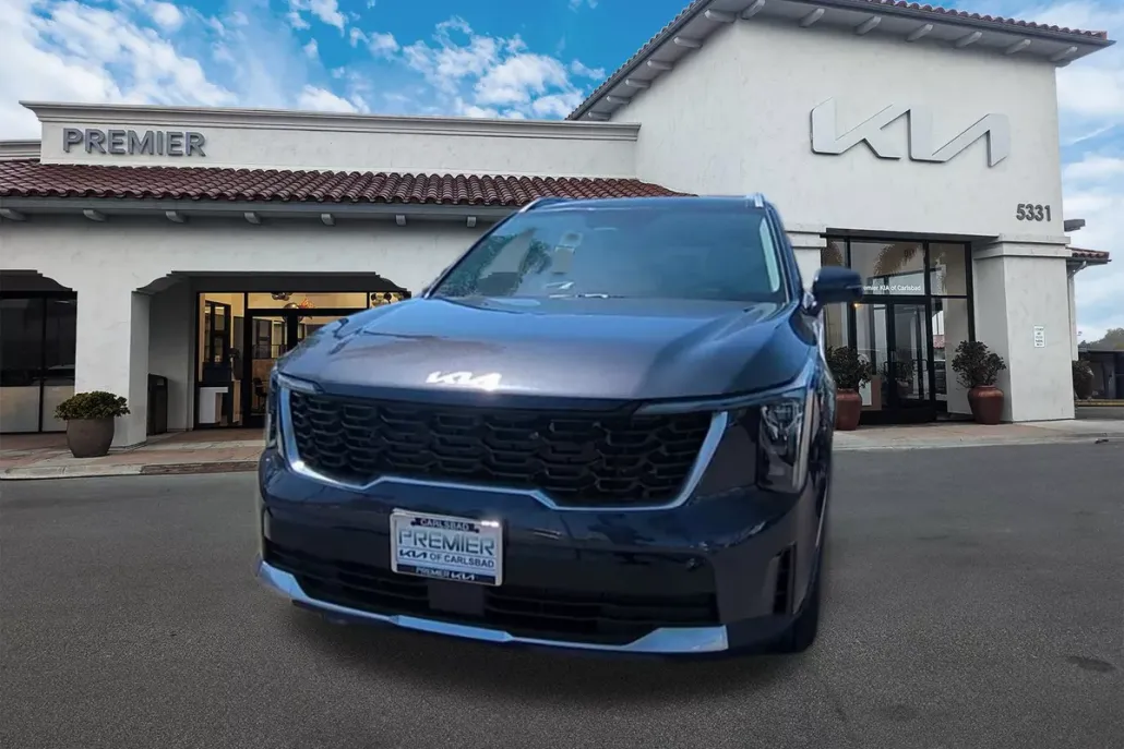 2025 Kia Sorento S photo 1