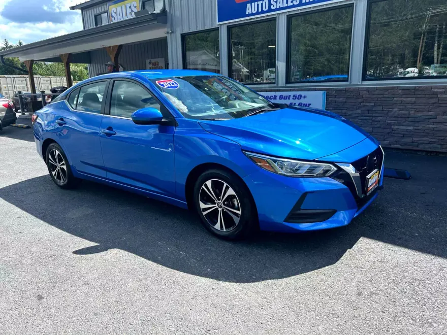 2022 Nissan Sentra SV photo 1