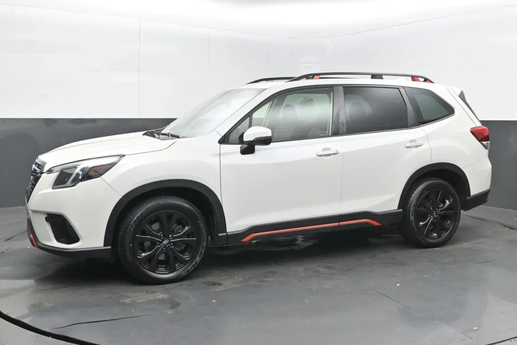 2023 Subaru Forester Sport photo 1