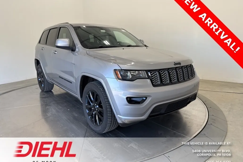 2018 Jeep Grand Cherokee Altitude photo 1
