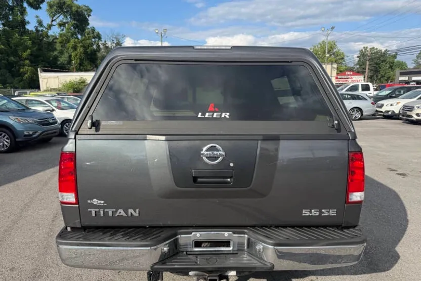 2006 Nissan Titan SE photo 1