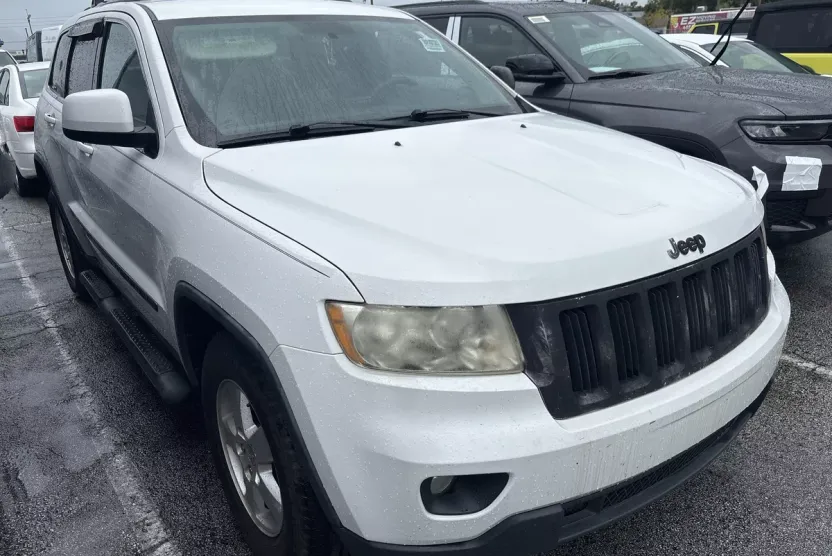 2013 Jeep Grand Cherokee Laredo photo 1