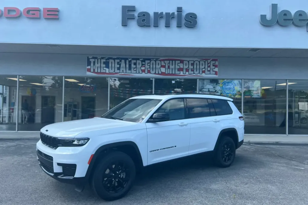 2025 Jeep Grand Cherokee Altitude X photo 1