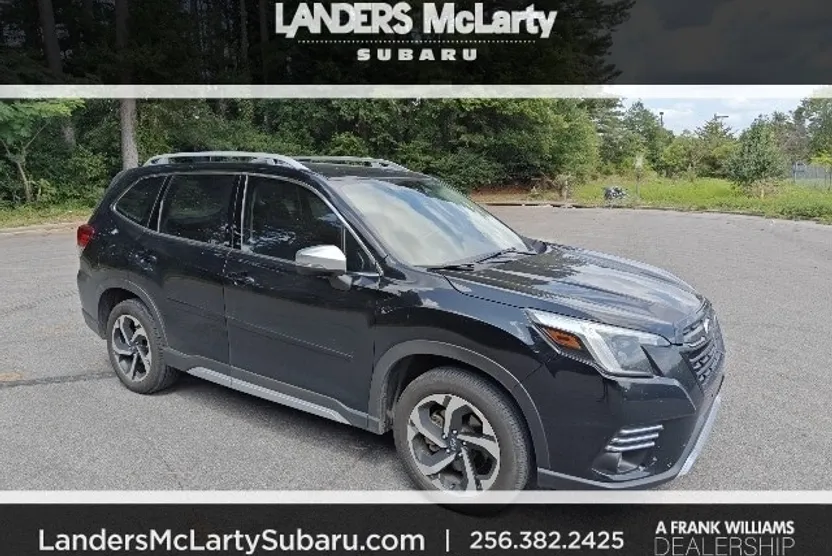 2023 Subaru Forester Touring photo 1
