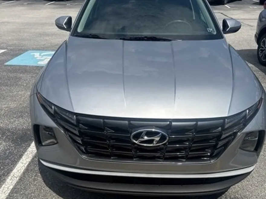 2022 Hyundai Tucson SEL photo 1