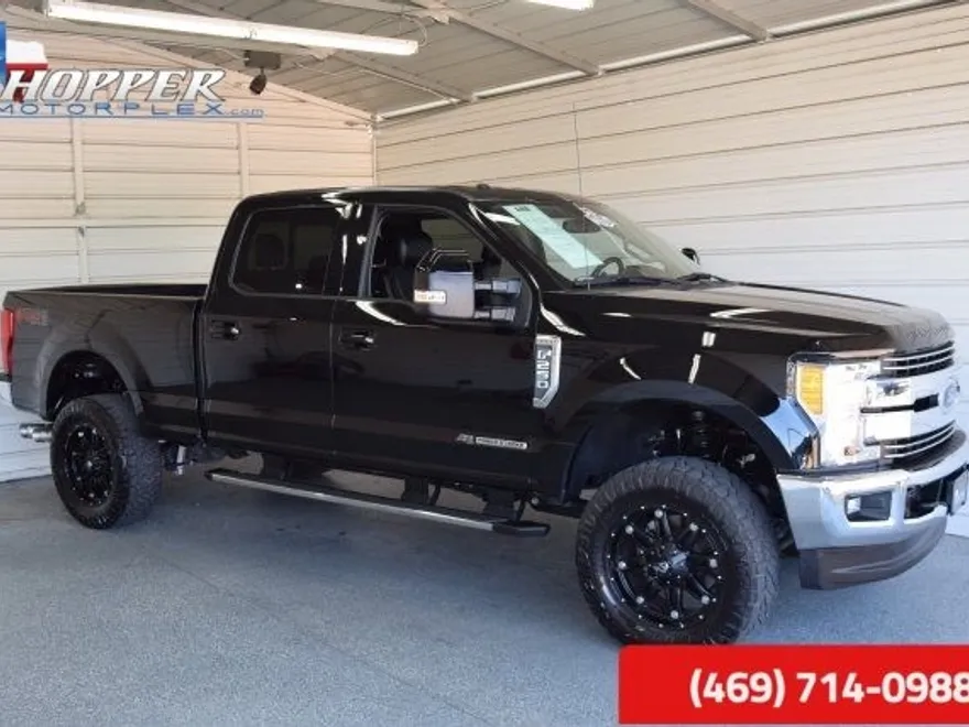2017 Ford F-250 Lariat photo 1