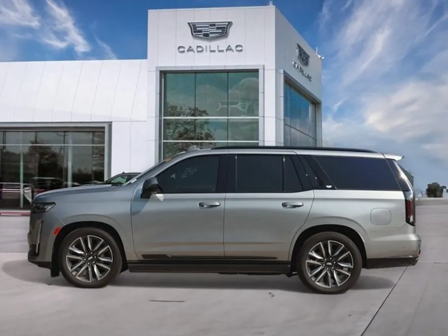 2024 Cadillac Escalade Sport photo 1