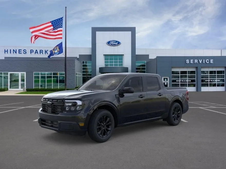 2024 Ford Maverick Lariat photo 1