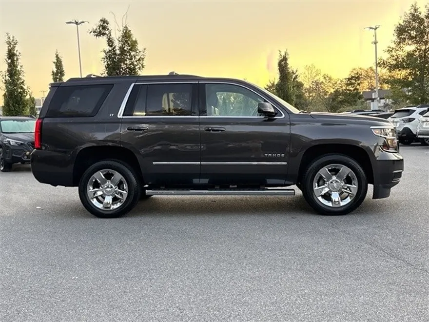2018 Chevrolet Tahoe LT photo 1
