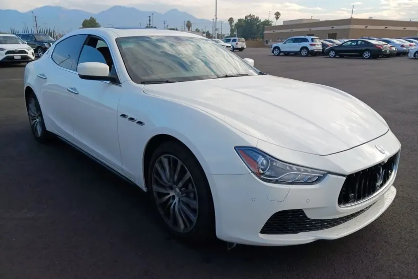2014 Maserati Ghibli photo 1