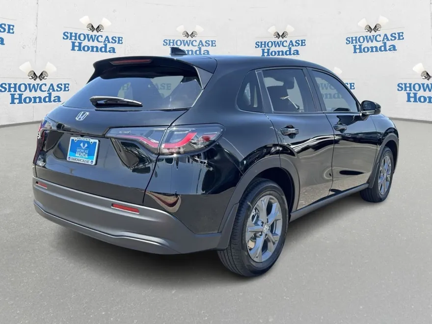 2026 Honda HR-V LX photo 1