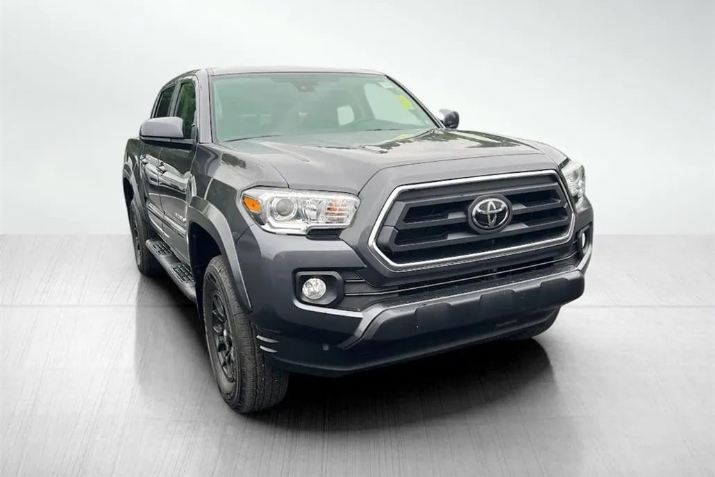 2022 Toyota Tacoma SR5 V6 photo 1