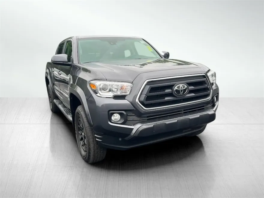 2022 Toyota Tacoma SR5 V6 photo 1