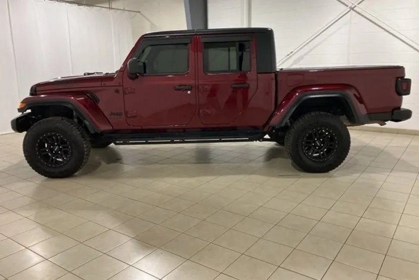 2021 Jeep Gladiator Willys photo 1
