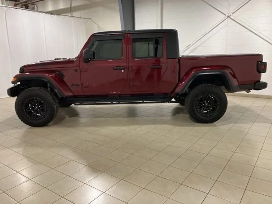 2021 Jeep Gladiator Willys photo 1