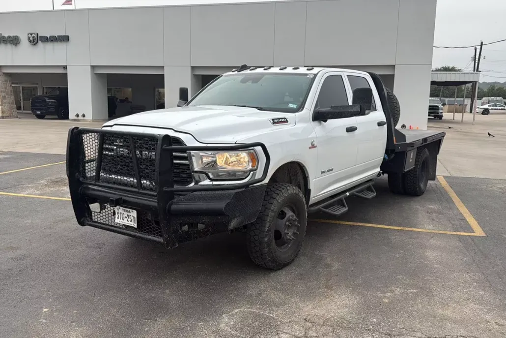 2022 Ram 3500 Tradesman photo 1