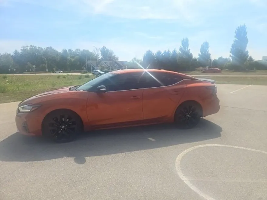 2019 Nissan Maxima SR photo 1