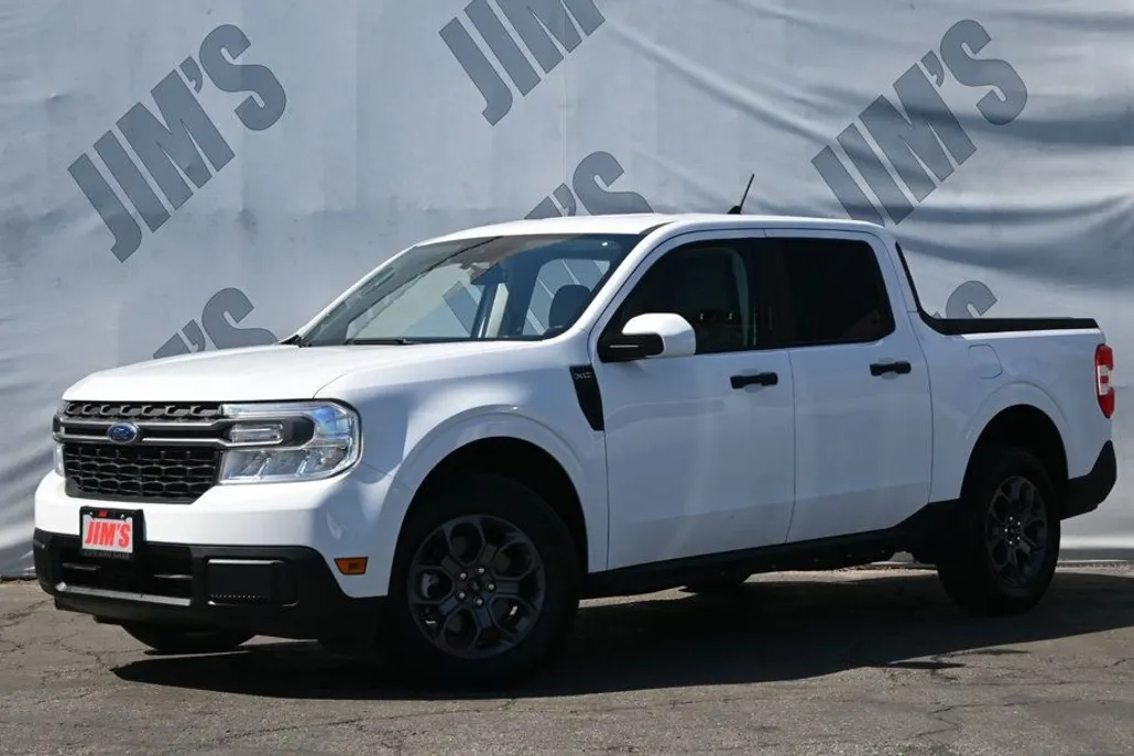 2022 Ford Maverick XLT photo 1