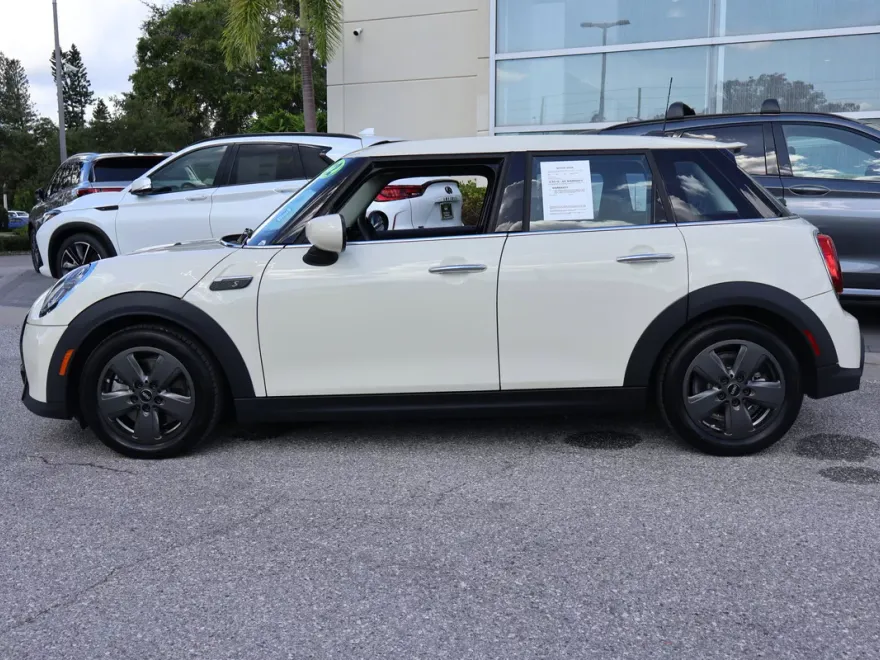 2022 Mini Cooper 4 Door Hardtop S photo 1