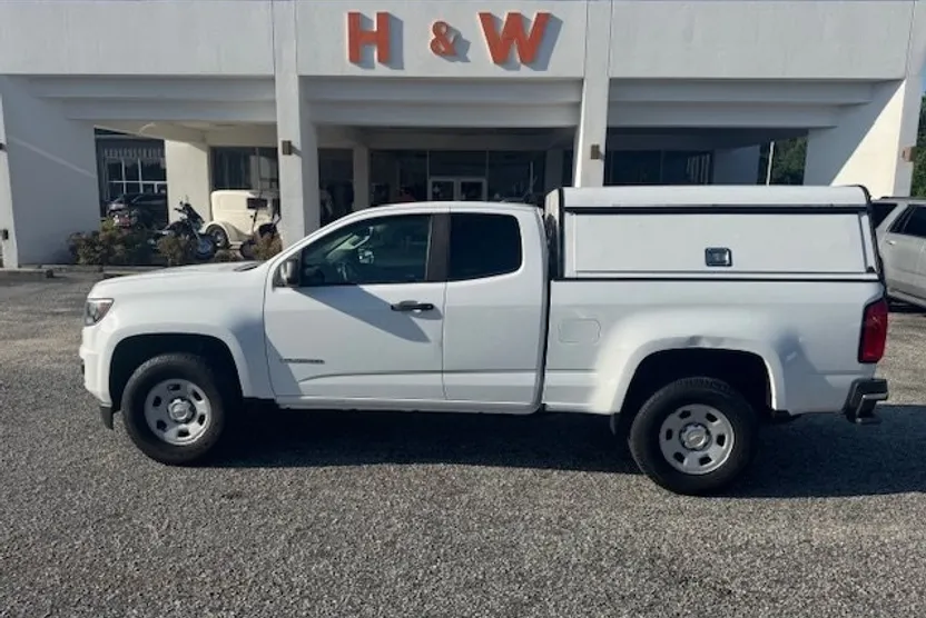 2017 Chevrolet Colorado Work Truck photo 1