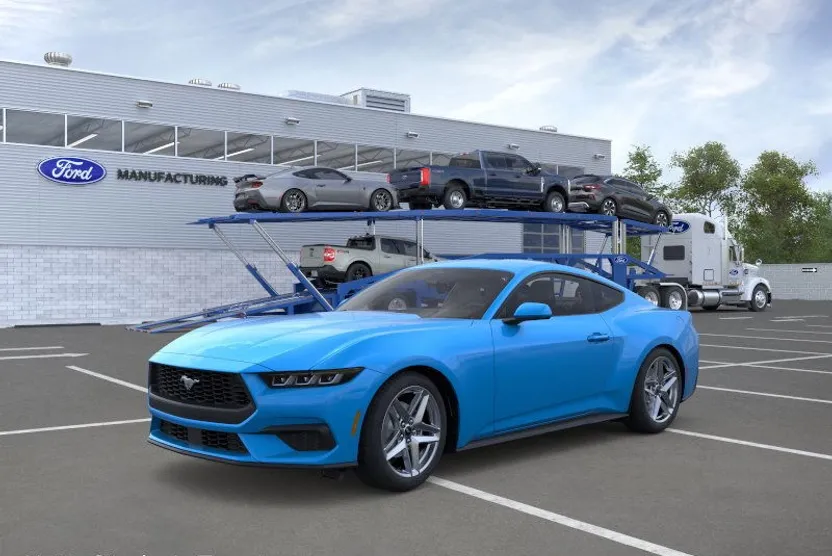 2025 Ford Mustang EcoBoost photo 1