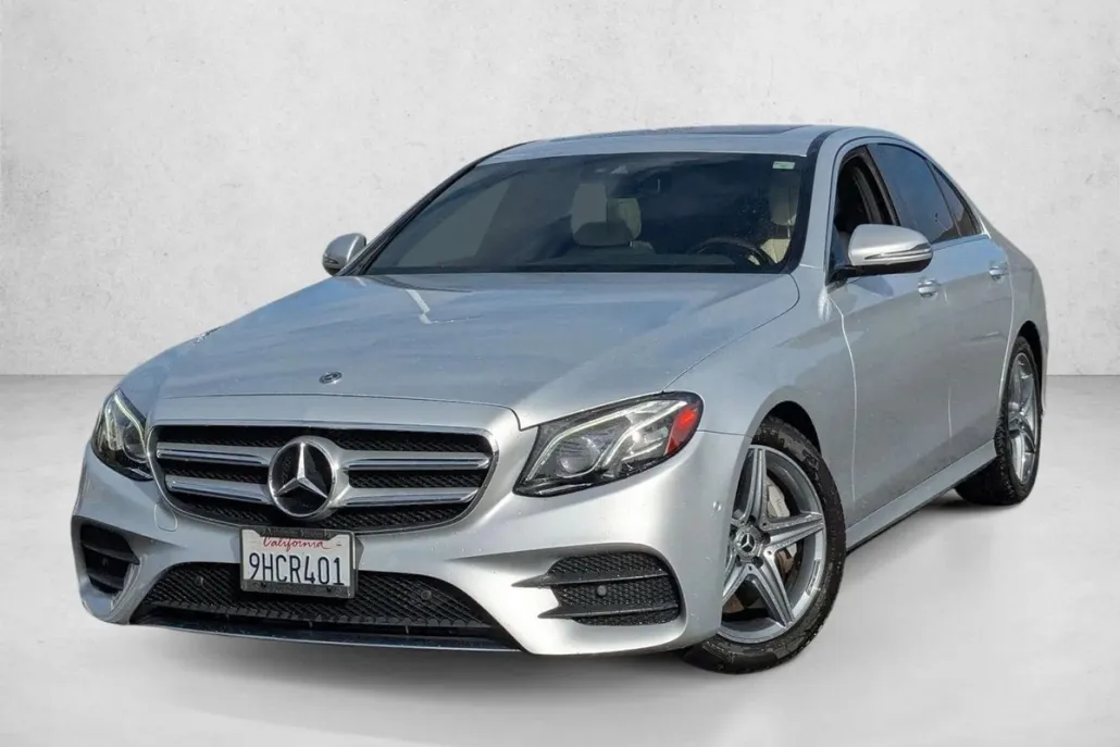 2018 Mercedes Benz E 300 Sedan photo 1