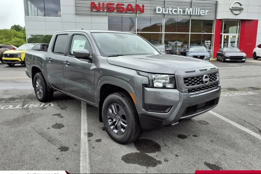 2025 Nissan Frontier SV photo 1