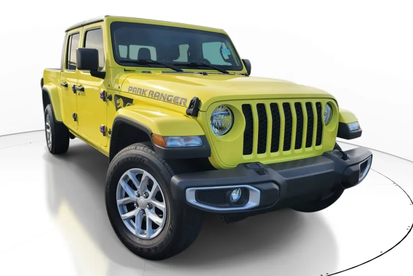 2023 Jeep Gladiator Sport S photo 1
