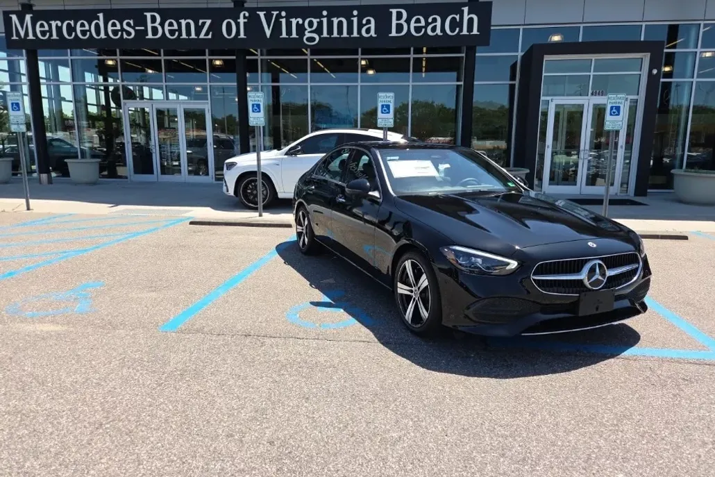 2025 Mercedes Benz C 300 4MATIC photo 1