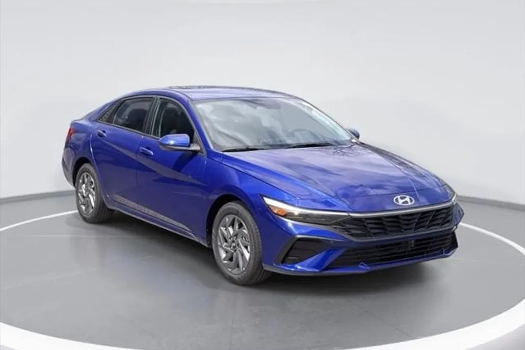 2025 Hyundai Elantra Hybrid Blue photo 1
