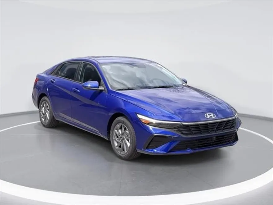 2025 Hyundai Elantra Hybrid Blue photo 1