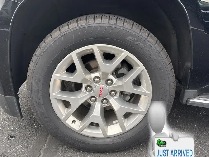 2019 Gmc Yukon SLE photo 1