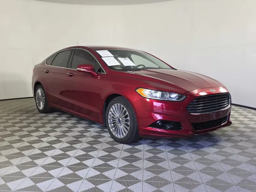 2016 Ford Fusion Titanium photo 1