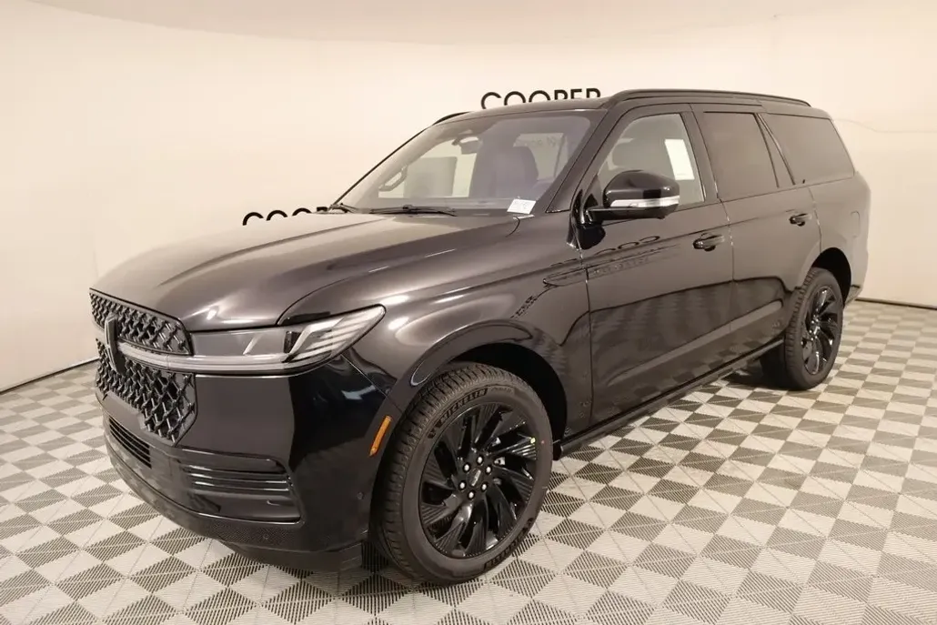 2025 Lincoln Navigator Reserve photo 1