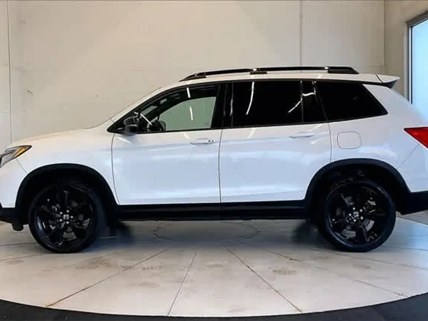 2019 Honda Passport Elite photo 1