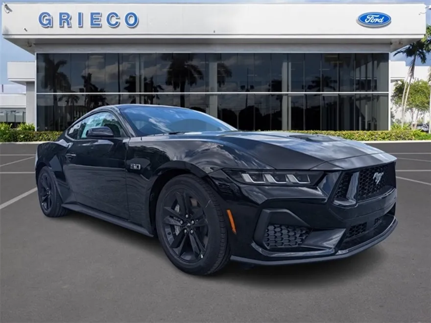 2025 Ford Mustang GT photo 1