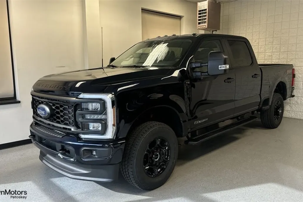 2025 Ford F-350 XL photo 1