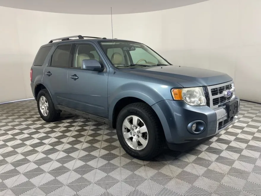 2011 Ford Escape Limited photo 1