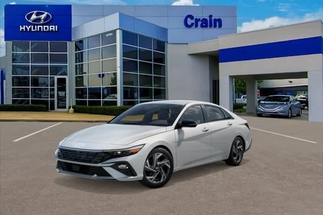 2025 Hyundai Elantra SEL Sport photo 1