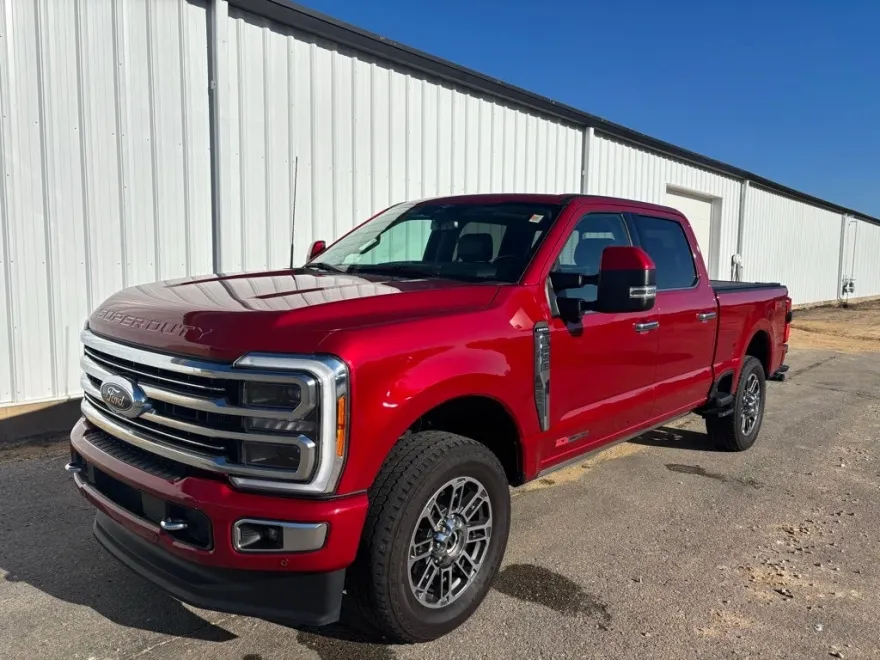 2023 Ford F-250 photo 1
