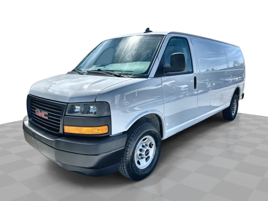2022 Gmc Savana Cargo 3500 photo 1