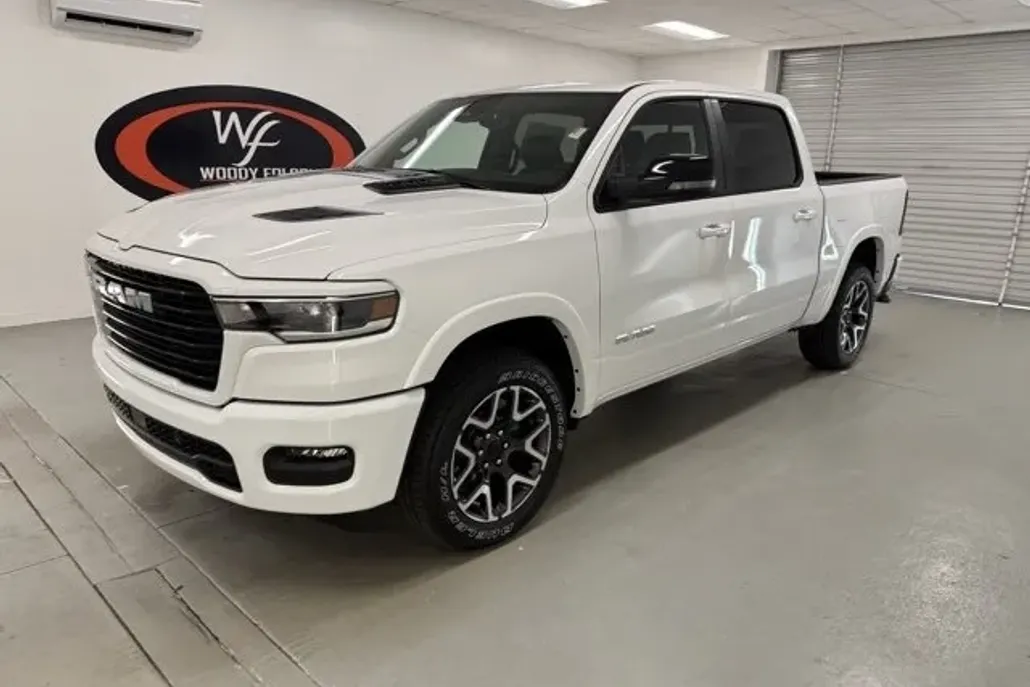 2025 Ram 1500 Laramie photo 1