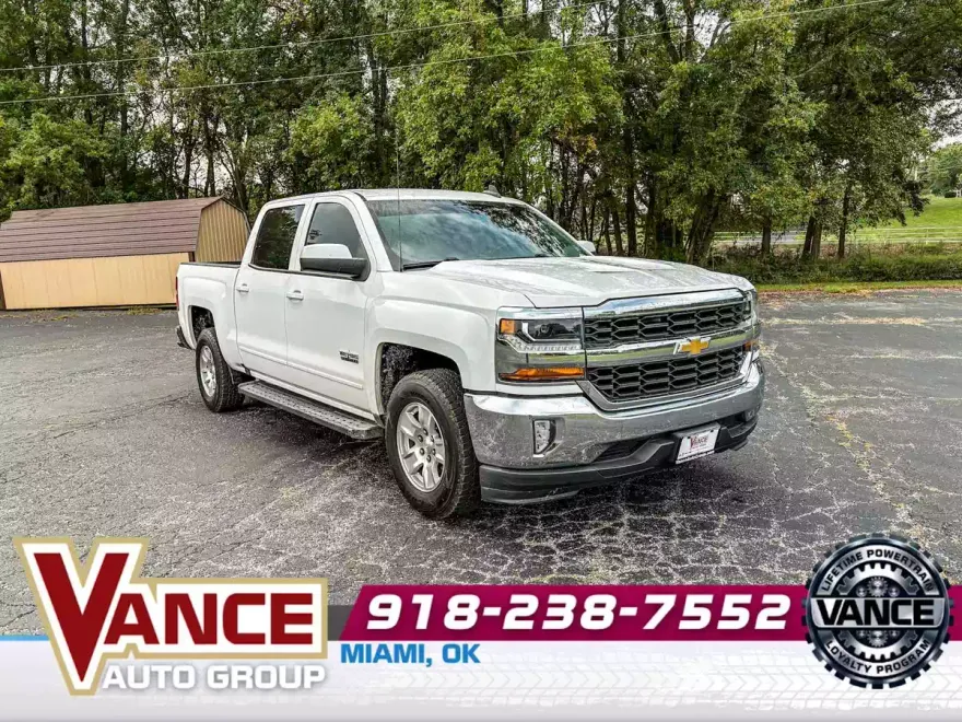 2018 Chevrolet Silverado 1500 LT photo 1