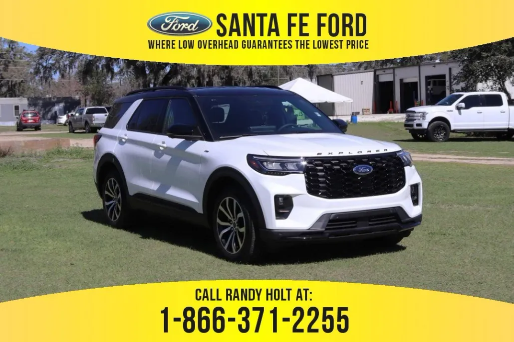2025 Ford Explorer ST-Line photo 1